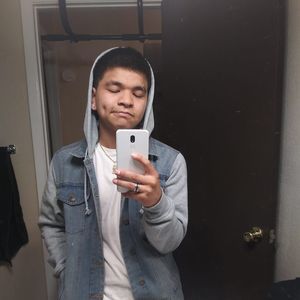 Meet your Posher, Derek